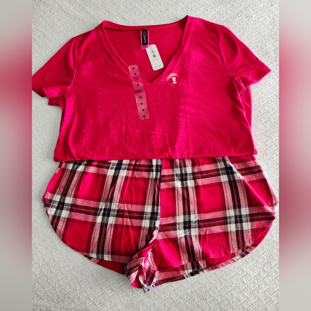 LA SENZA 2-Piece T-Shirt and Shorts ("Shorty") Pajama Set. Size Small/Medium.